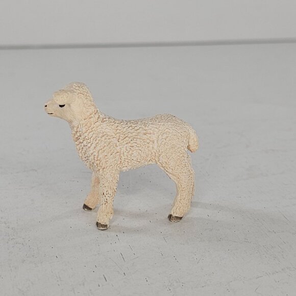 Schleich Lamb 17069 Cream Color Baby Sheep Farm Animal - Picture 3 of 9